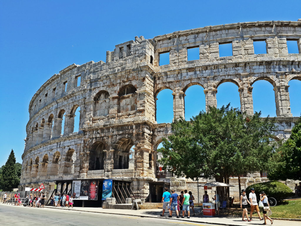 things to see in pula